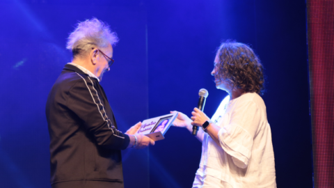 Coco Legrand con su show “70 o sé tonto” llenó de alegría el Teatro Nescafé de las Artes