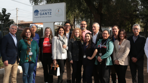 Directivos de Smile Train visitan Fundación Gantz