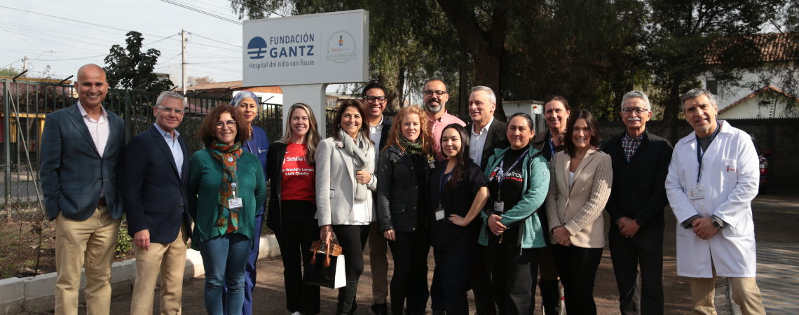Directivos de Smile Train visitan Fundación Gantz
