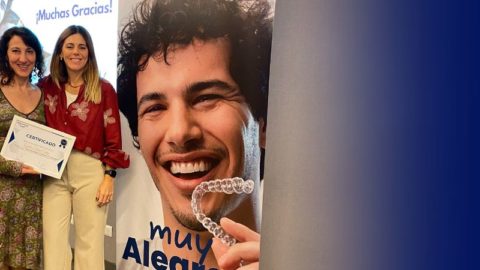 Dra. Cynthia Dabed finaliza formación avanzada en alineadores KeepSmiling