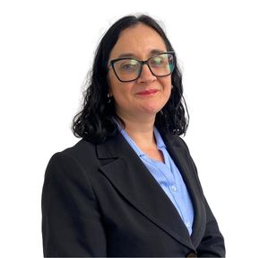 Viviana Yañez Viviana Yañez