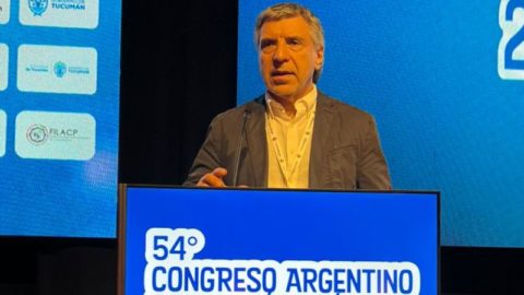 Dr. Carlos Giugliano participa en el 54° Congreso Argentino de Cirugía Plástica y Reparadora SACPER 2025