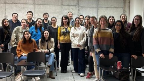 Ortodoncista de Fundación Gantz realiza clases magistrales en Postgrado de Ortodoncia de la Universidad Católica