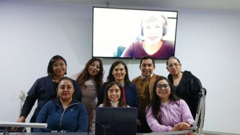 Psicóloga de Fundación Gantz expone sobre fisura labiopalatina en diplomado internacional en México