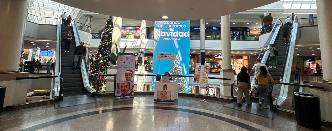 Fundación Gantz participa con stand navideño en Cenco Alto Las Condes durante diciembre de 2025